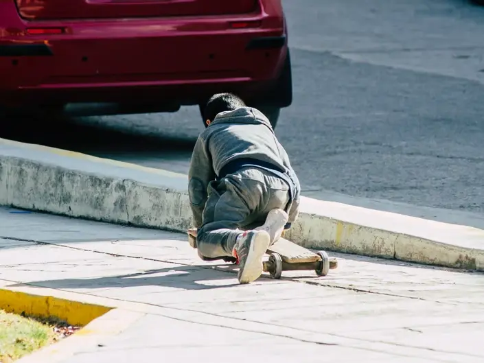 Glendale pedestrian wrongful death lawyer reviewing crash evidence near State Farm Stadium crosswalk